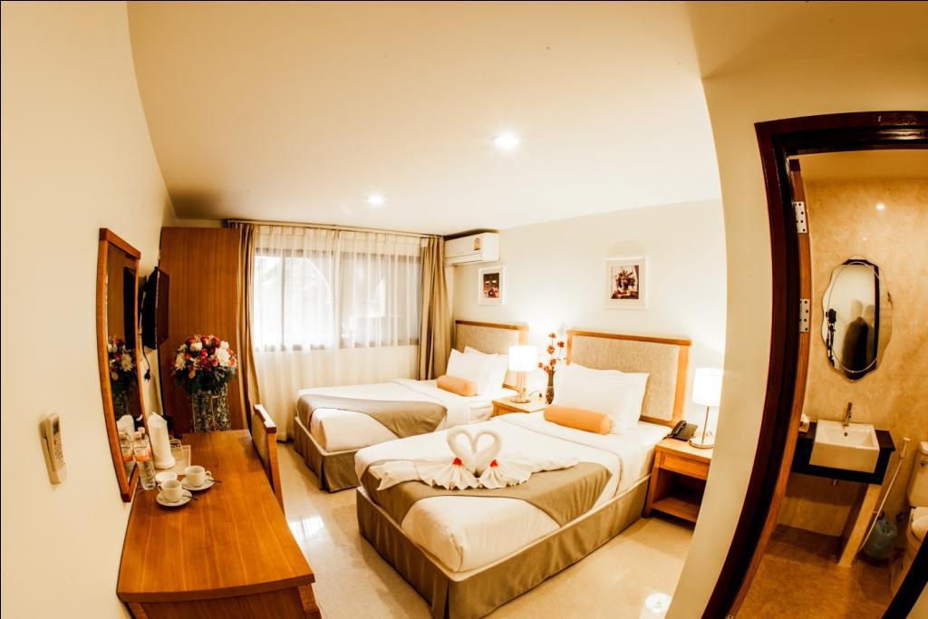 Babylon Palace Hotel Pattaya Extérieur photo